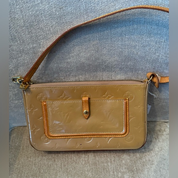 Louis Vuitton Mallory Square Vernis Bag - Picture 1 of 10